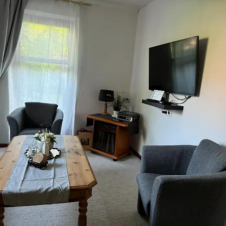 Zwei Und Luxus Mit Garten