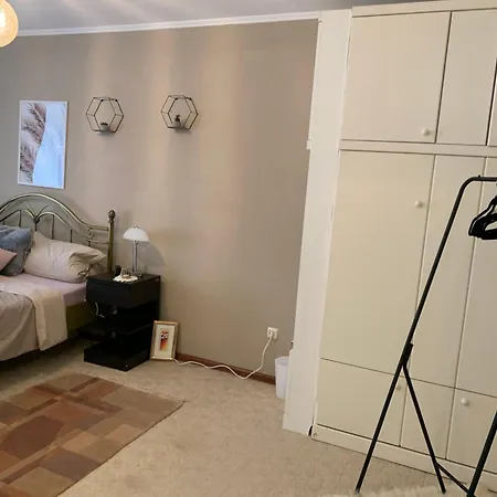 Zwei Und Luxus Mit Garten